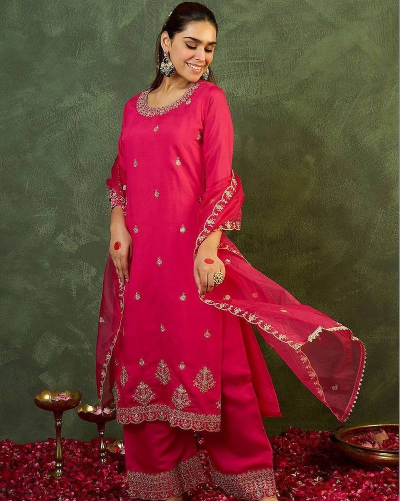 Women Ethnic Motifs Embroidered Regular Thread Work Kurta with Trousers & With Dupatta