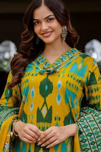 Women Ethnic Motifs Printed Regular Pure Cotton Kurta with Trousers & With Dupatta