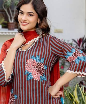 Women Printed Regular Beads and Stones Pure Cotton Kurta with Trousers & With Dupatta 4