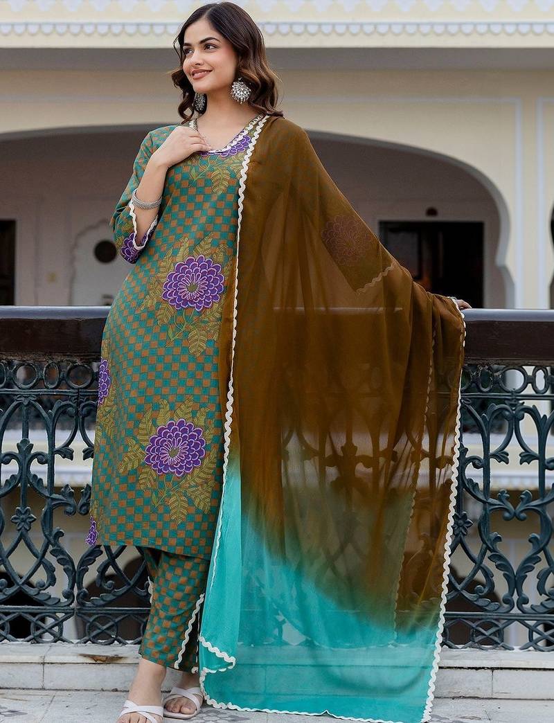 Women Printed Regular Pure Cotton Kurta with Trousers & With Dupatta