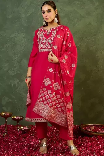 Women Ethnic Motifs Embroidered Regular Kurta with Trousers & With Dupatta