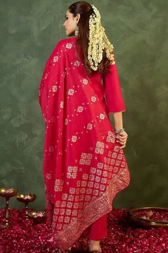Women Ethnic Motifs Embroidered Regular Kurta with Trousers & With Dupatta