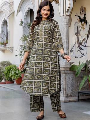 Women Ethnic Motifs Printed Regular Pure Cotton Kurta with Trousers 1