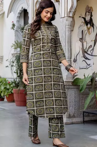 Women Ethnic Motifs Printed Regular Pure Cotton Kurta with Trousers