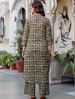Women Ethnic Motifs Printed Regular Pure Cotton Kurta with Trousers 3