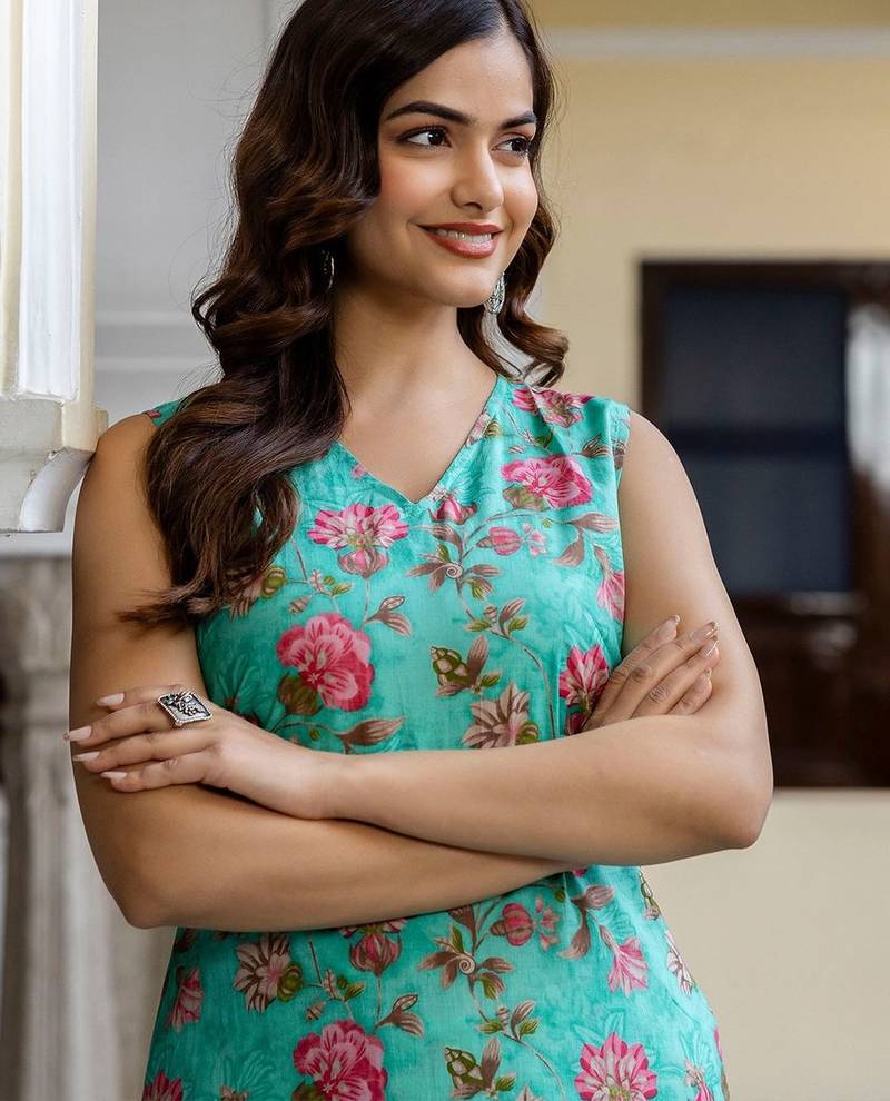 Women Floral Printed Regular Pure Cotton Kurta with Trousers