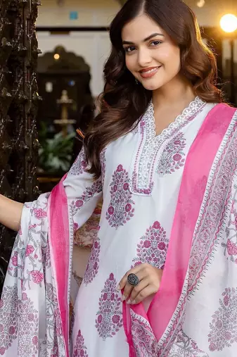 Women Ethnic Motifs Printed Regular Pure Cotton Kurta with Trousers & With Dupatta