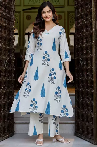 Women Floral Printed Regular Kurta with Palazzos