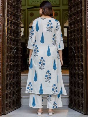 Women Floral Printed Regular Kurta with Palazzos 4