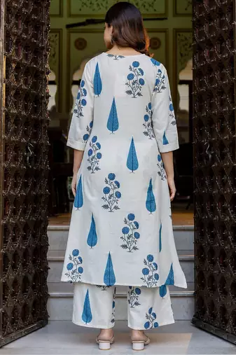 Women Floral Printed Regular Kurta with Palazzos