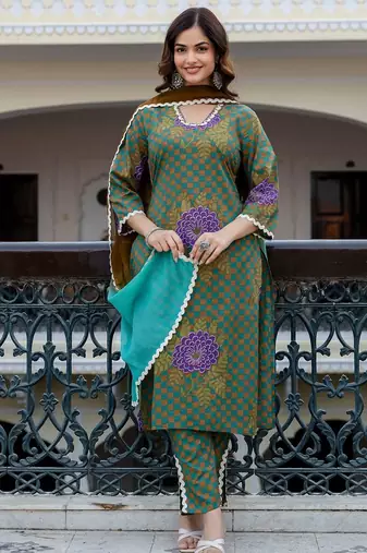 Women Printed Regular Pure Cotton Kurta with Trousers & With Dupatta