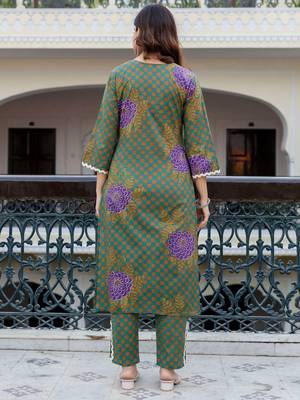 Women Printed Regular Pure Cotton Kurta with Trousers & With Dupatta 4