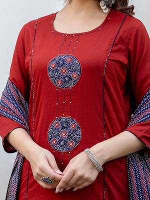 Women Ethnic Motifs Embroidered Regular Thread Work Pure Cotton Kurta with Trousers & With Dupatta 2
