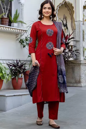 Women Ethnic Motifs Embroidered Regular Thread Work Pure Cotton Kurta with Trousers & With Dupatta