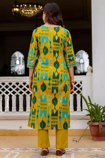 Women Ethnic Motifs Printed Regular Pure Cotton Kurta with Trousers & With Dupatta