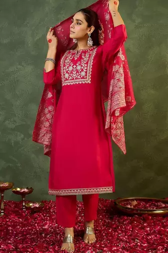 Women Ethnic Motifs Embroidered Regular Thread Work Kurta with Trousers & With Dupatta