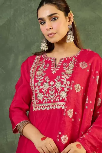Women Ethnic Motifs Embroidered Regular Thread Work Kurta with Trousers & With Dupatta