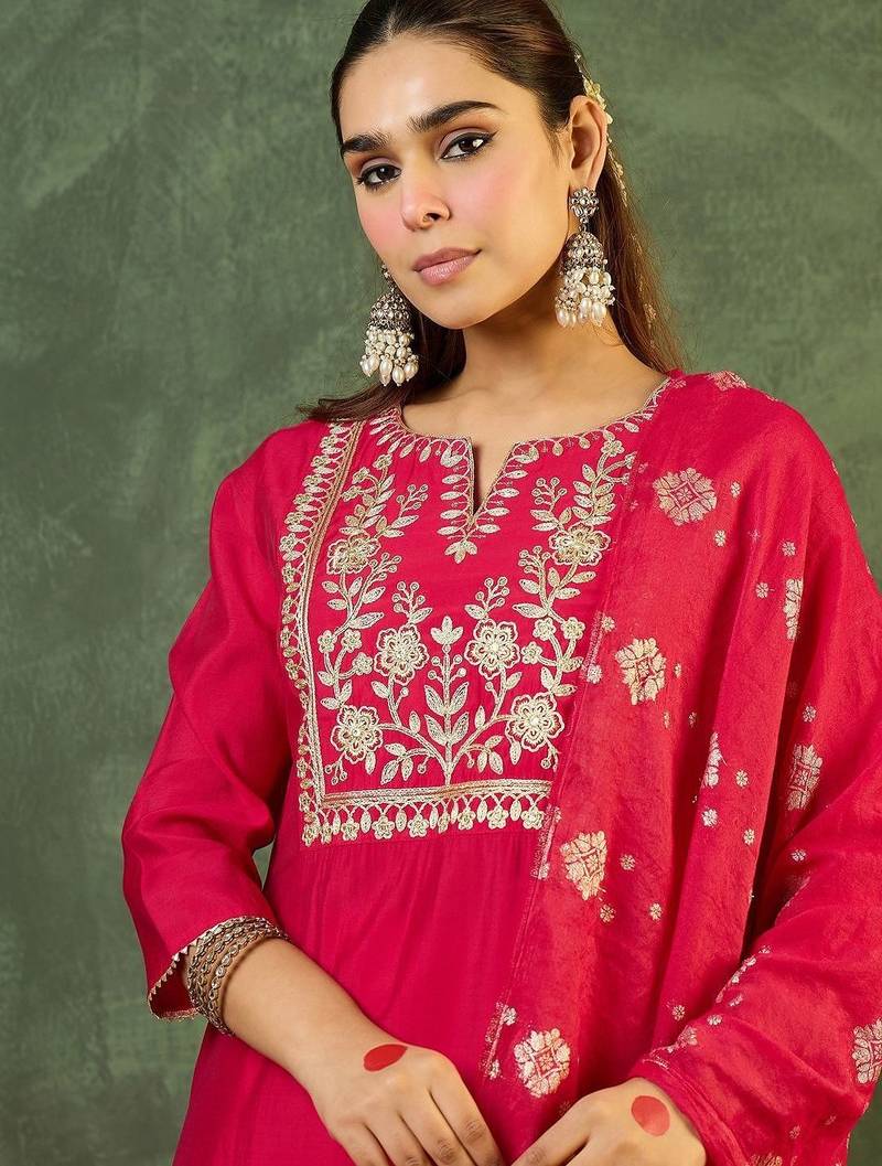 Women Ethnic Motifs Embroidered Regular Thread Work Kurta with Trousers & With Dupatta