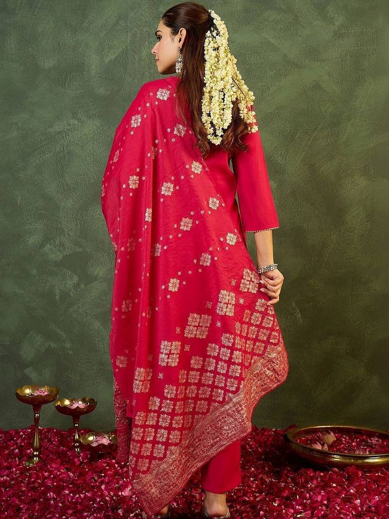 Women Ethnic Motifs Embroidered Regular Thread Work Kurta with Trousers & With Dupatta