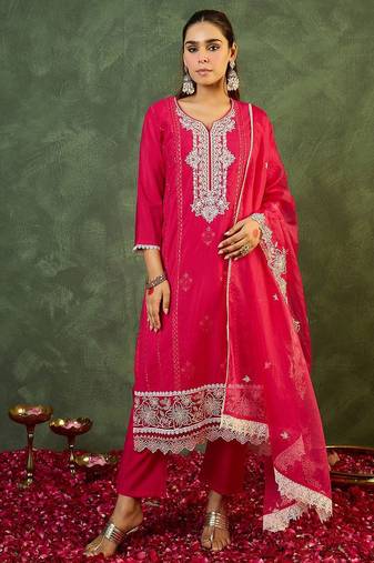 Women Ethnic Motifs Embroidered Regular Thread Work Kurta with Trousers & With Dupatta