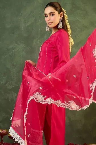Women Ethnic Motifs Embroidered Regular Thread Work Kurta with Trousers & With Dupatta