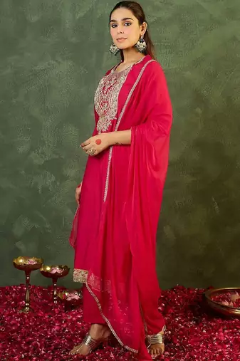Women Ethnic Motifs Regular Kurta with Trousers & With Dupatta