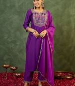 Women Motifs Embroidered Regular Thread Work Liva Kurta With Trousers & Dupatta