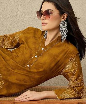 Women Floral Printed Regular Pure Cotton Kurta with Trousers 2