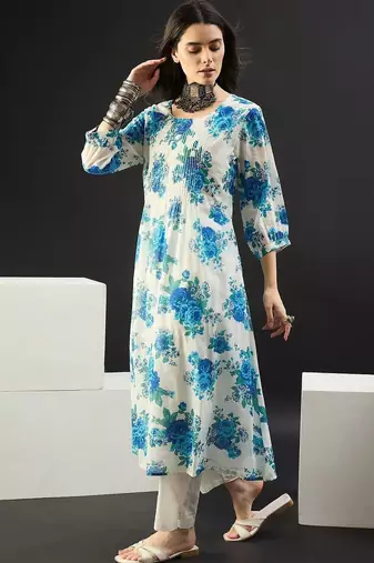 Women Floral Printed Pleated Pure Cotton Kurta with Trousers