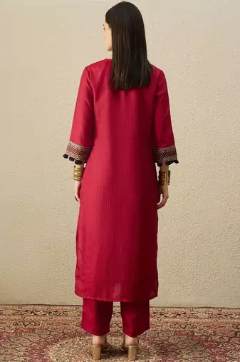 Women Regular Kurta with Trousers