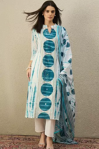Women Dyed Regular Pure Cotton Kurta with Trousers & With Dupatta