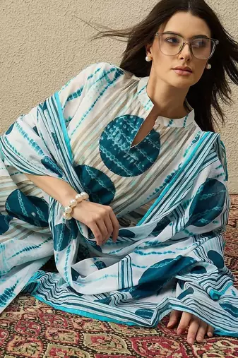 Women Dyed Regular Pure Cotton Kurta with Trousers & With Dupatta