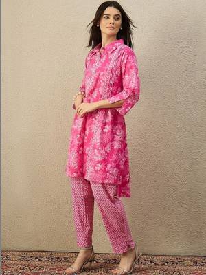 Women Floral Printed Regular Pure Cotton Kurta with Trousers 3