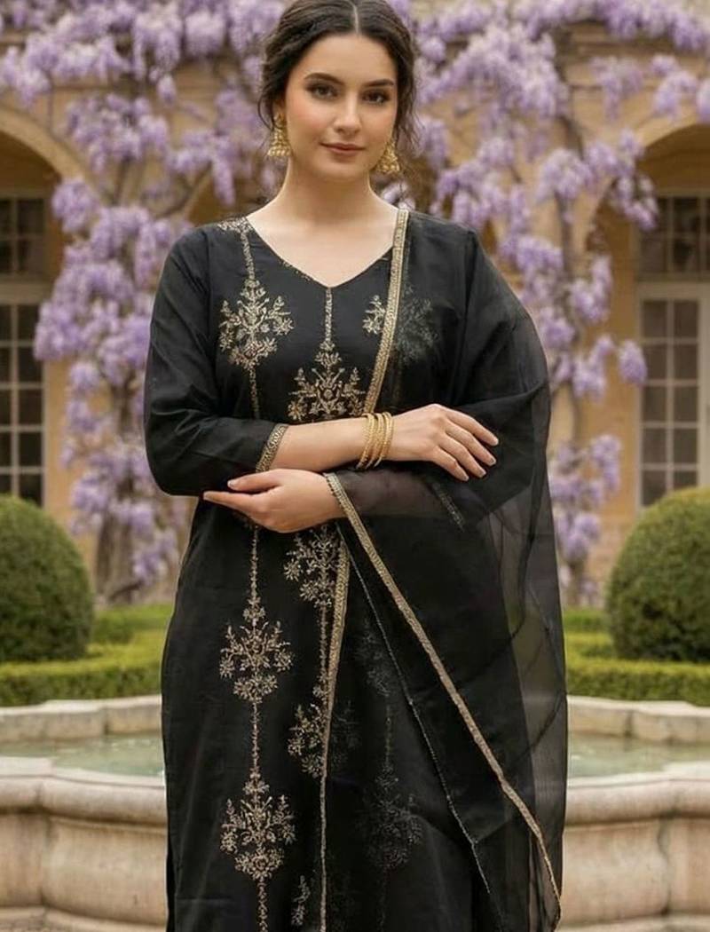 Women Ethnic Motifs Embroidered Regular Thread Work Liva Kurta with Trousers & With Dupatta