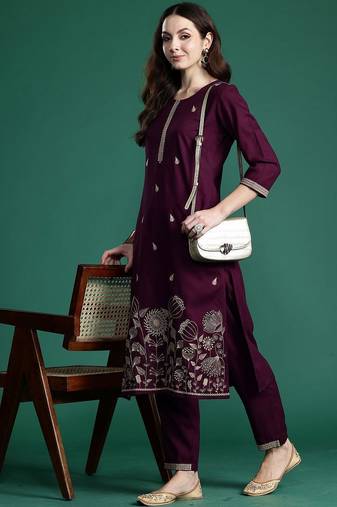 Women Floral Embroidered Regular Thread Work Kurta with Trousers