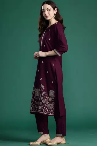 Women Floral Embroidered Regular Thread Work Kurta with Trousers