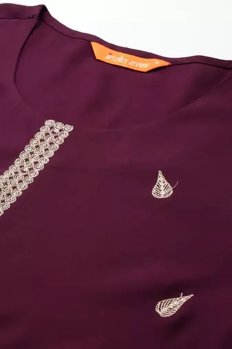 Women Floral Embroidered Regular Thread Work Kurta with Trousers