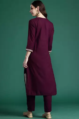 Women Floral Embroidered Regular Thread Work Kurta with Trousers