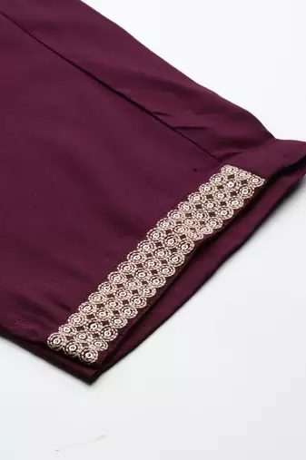 Women Floral Embroidered Regular Thread Work Kurta with Trousers