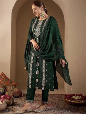 Ethnic Motifs Embroidered Regular Thread Work Kurta with Trousers & With Dupatta 1