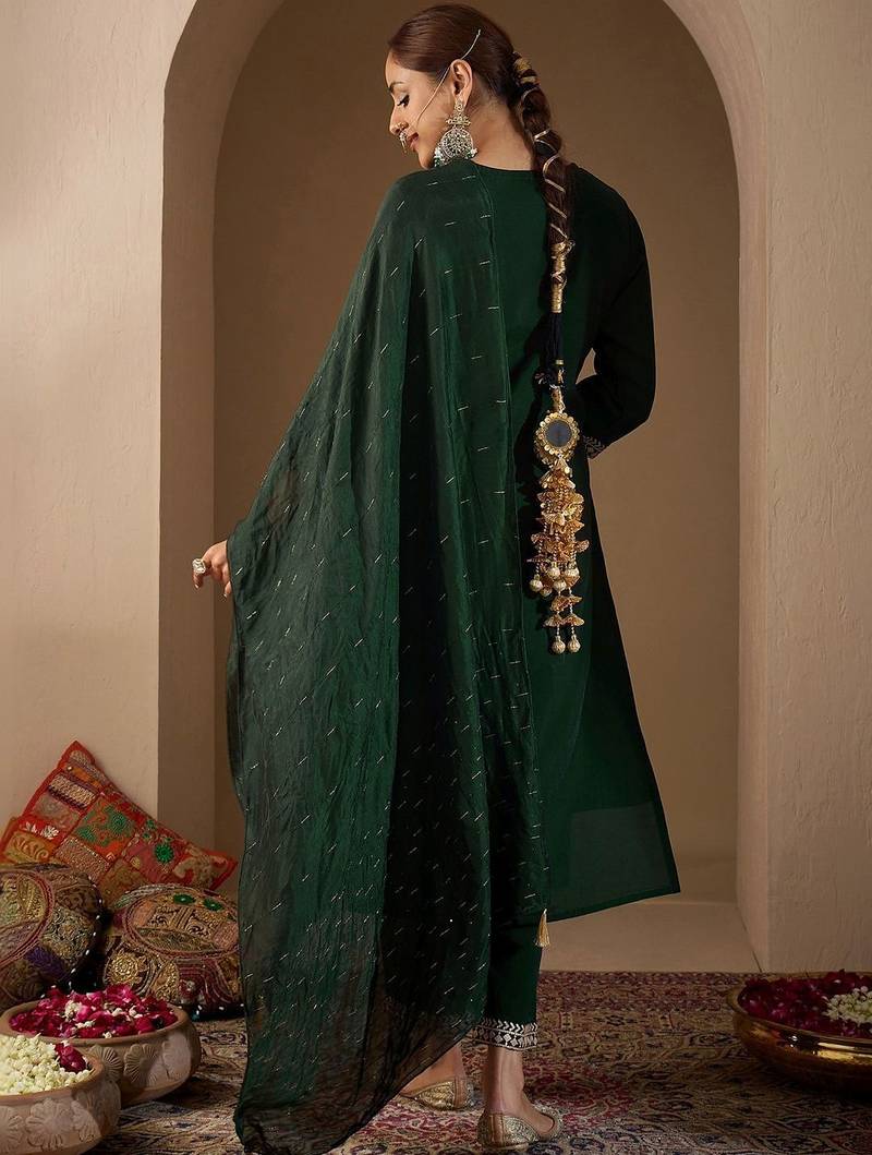 Ethnic Motifs Embroidered Regular Thread Work Kurta with Trousers & With Dupatta