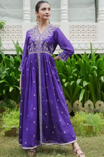 Women Ethnic Motifs Embroidered Panelled Thread Work Kurta with Trousers