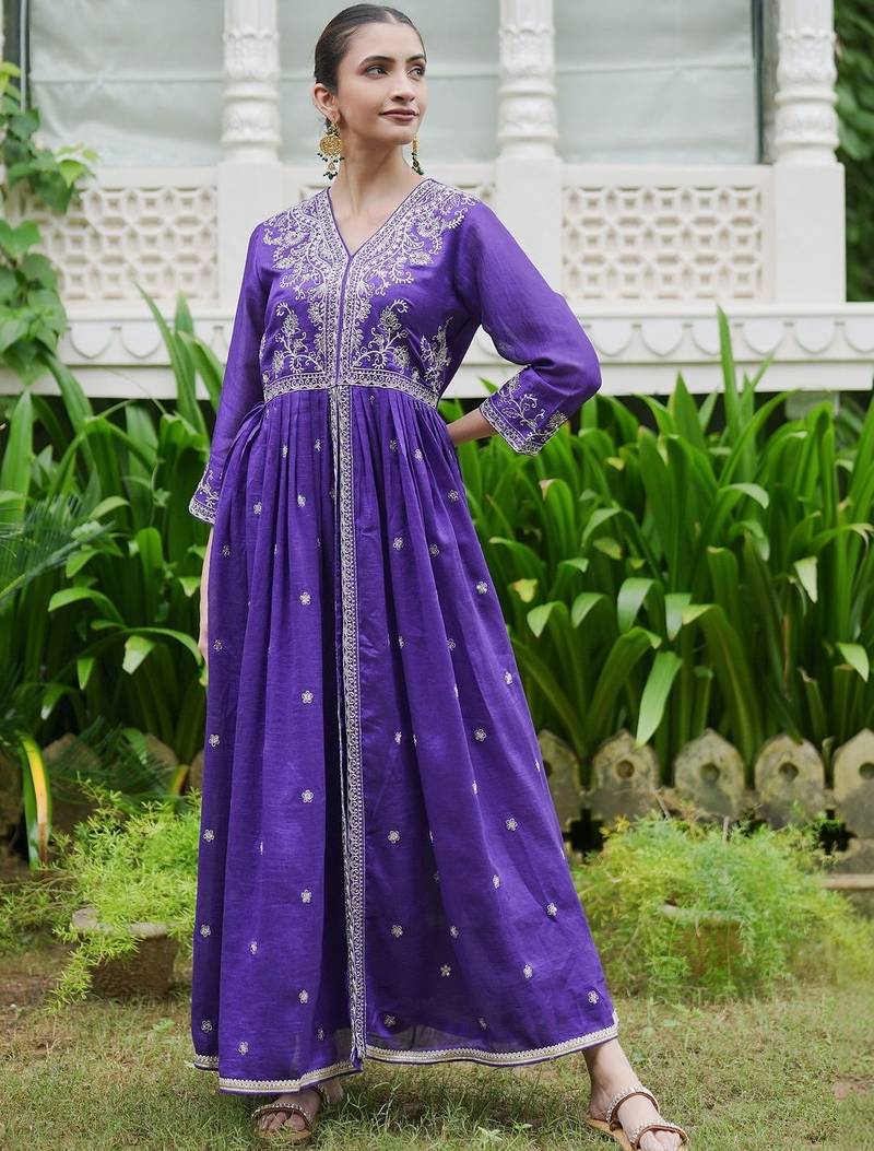 Women Ethnic Motifs Embroidered Panelled Thread Work Kurta with Trousers