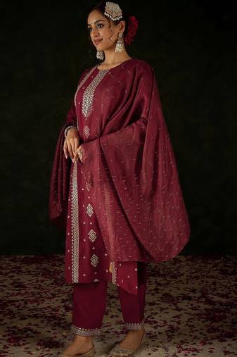 Women Ethnic Motifs Regular Kurta with Trousers & With Dupatta
