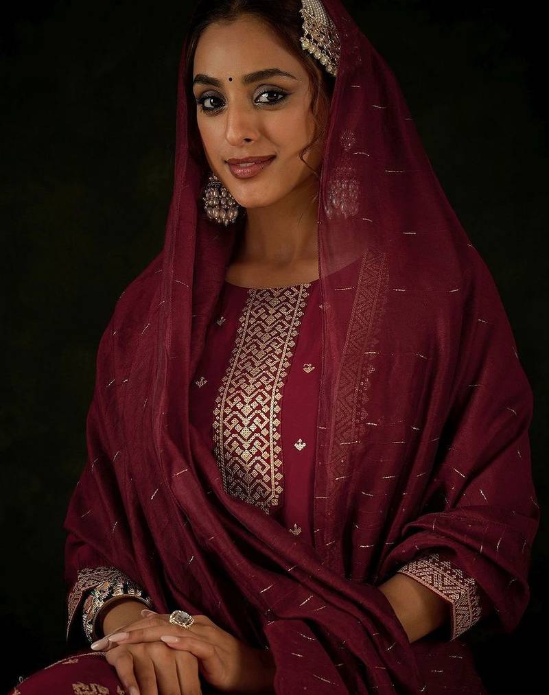 Women Ethnic Motifs Regular Kurta with Trousers & With Dupatta