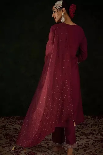 Women Ethnic Motifs Regular Kurta with Trousers & With Dupatta