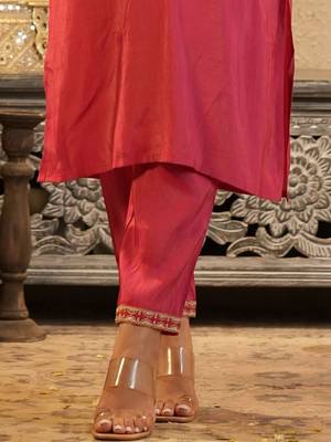 Women Ethnic Motifs Embroidered Regular Kurta with Trousers 3