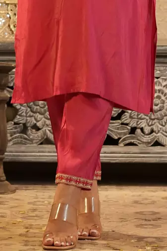 Women Ethnic Motifs Embroidered Regular Kurta with Trousers