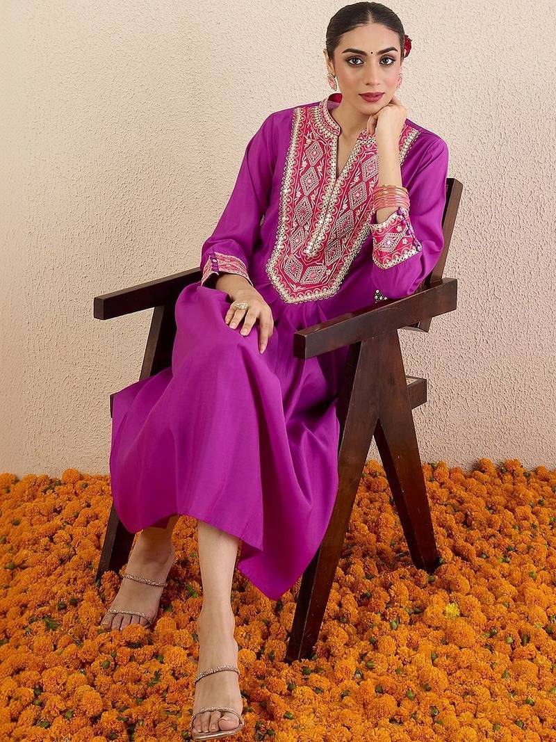 Women Ethnic Motifs Embroidered Panelled Thread Work Kurta with Trousers