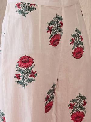 Women Floral Printed Regular Pure Cotton Kurta With Trousers 2